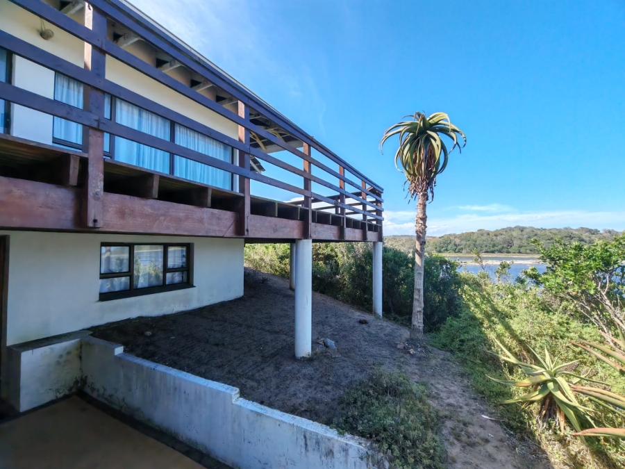3 Bedroom Property for Sale in Boknesstrand Eastern Cape
